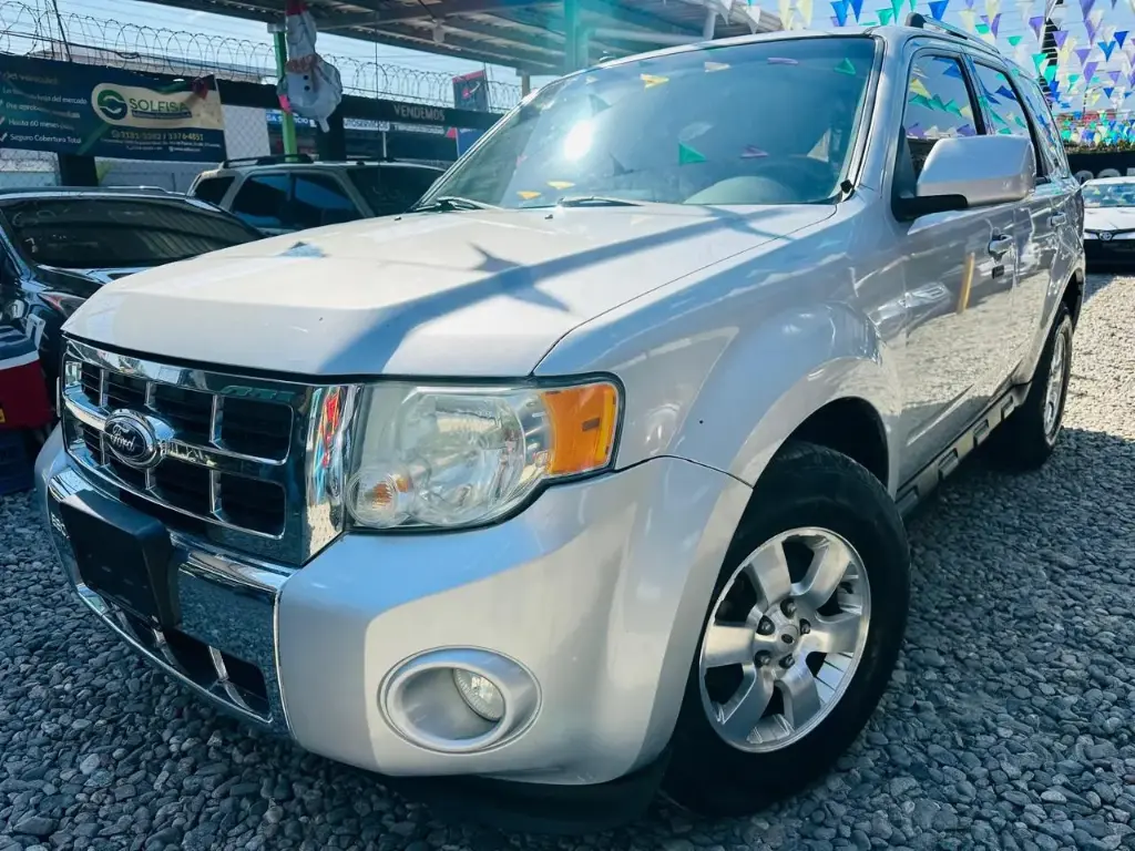 Ford Escape Plateado 2011 Automatico