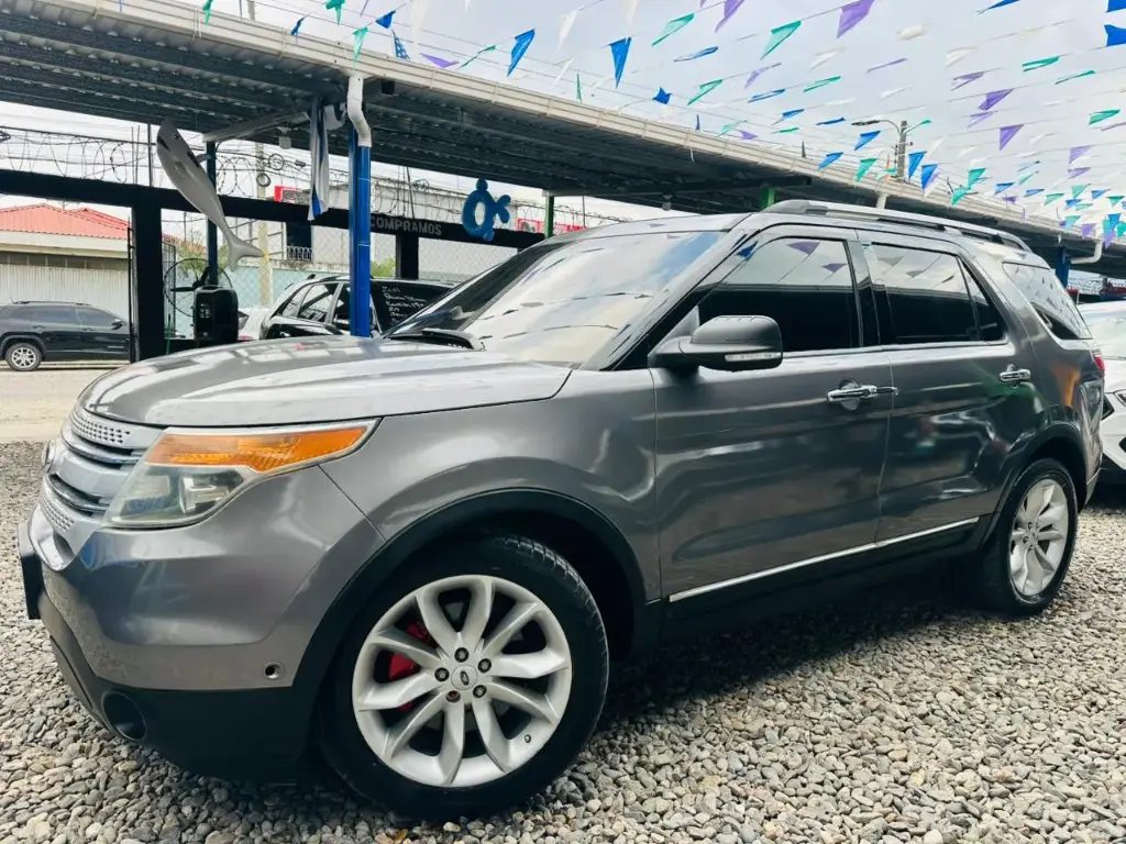 Ford Explorer Gris 2014 Automatico