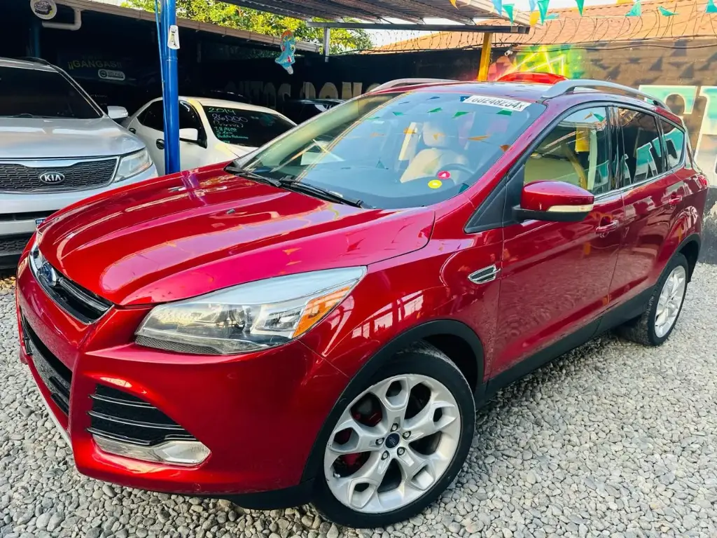 Ford Escape Rojo Titanium 2014 Automatico