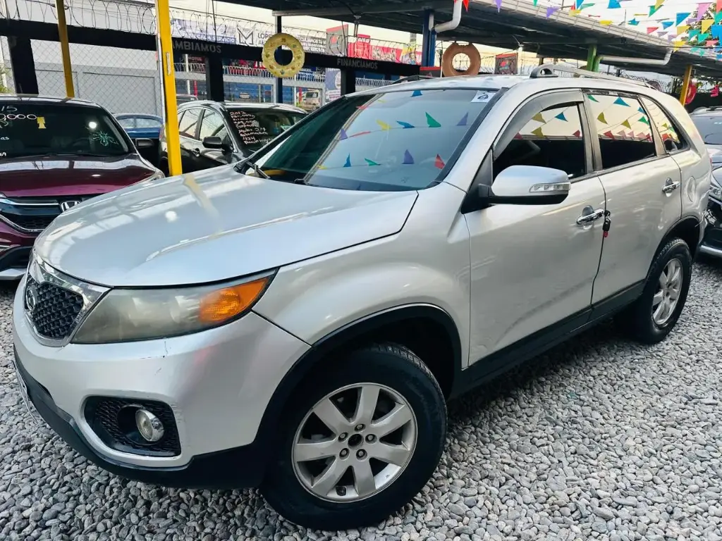 Kia Sorento Plateado 2012 Automatico