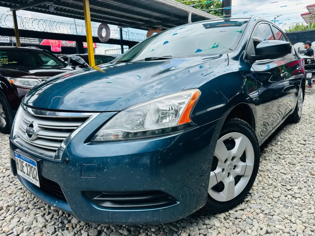 Nissan Sentra Azul 2013 Automatico