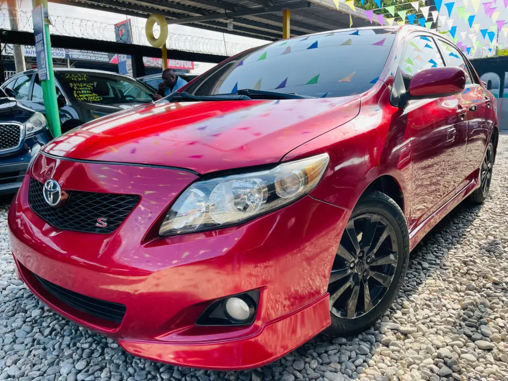 Toyota Corolla Rojo 2010 Automatico