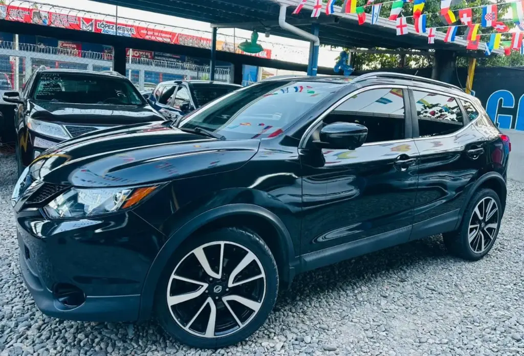 Nissan Rogue Negro 4X4 Sport 2017 Automatico
