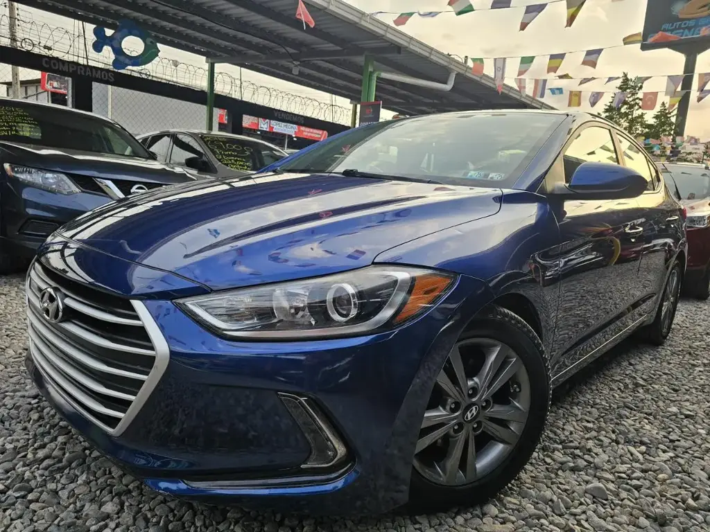 Hyundai Elantra Azul 2017 Automatico