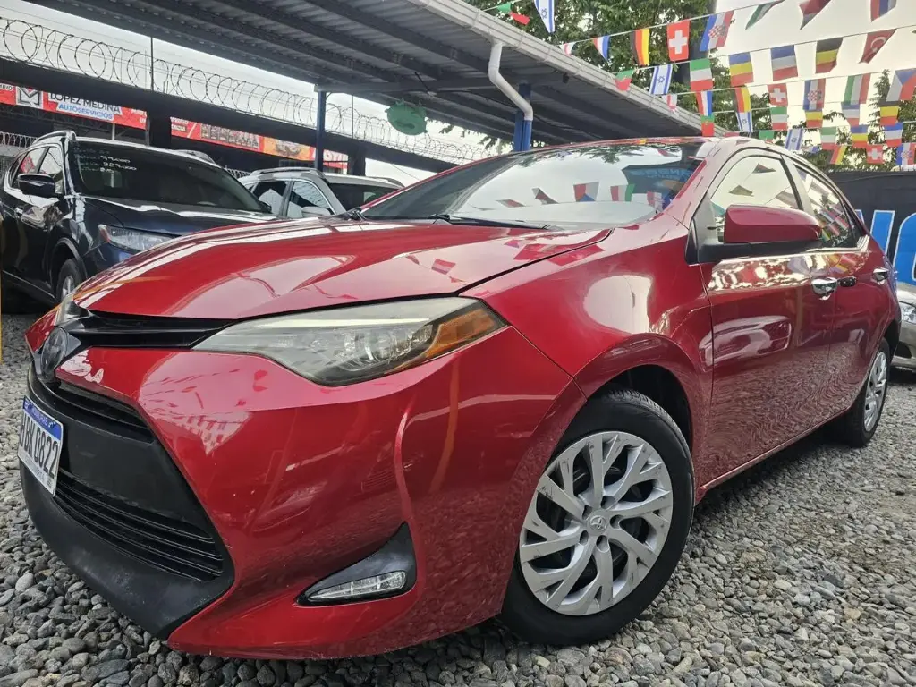 Toyota Corolla Rojo 2019 Automatico