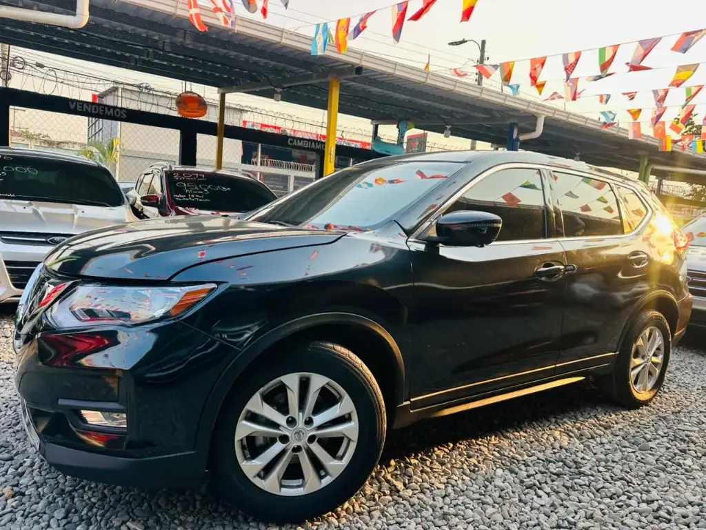 Nissan Rogue Negro 2020 Automatico