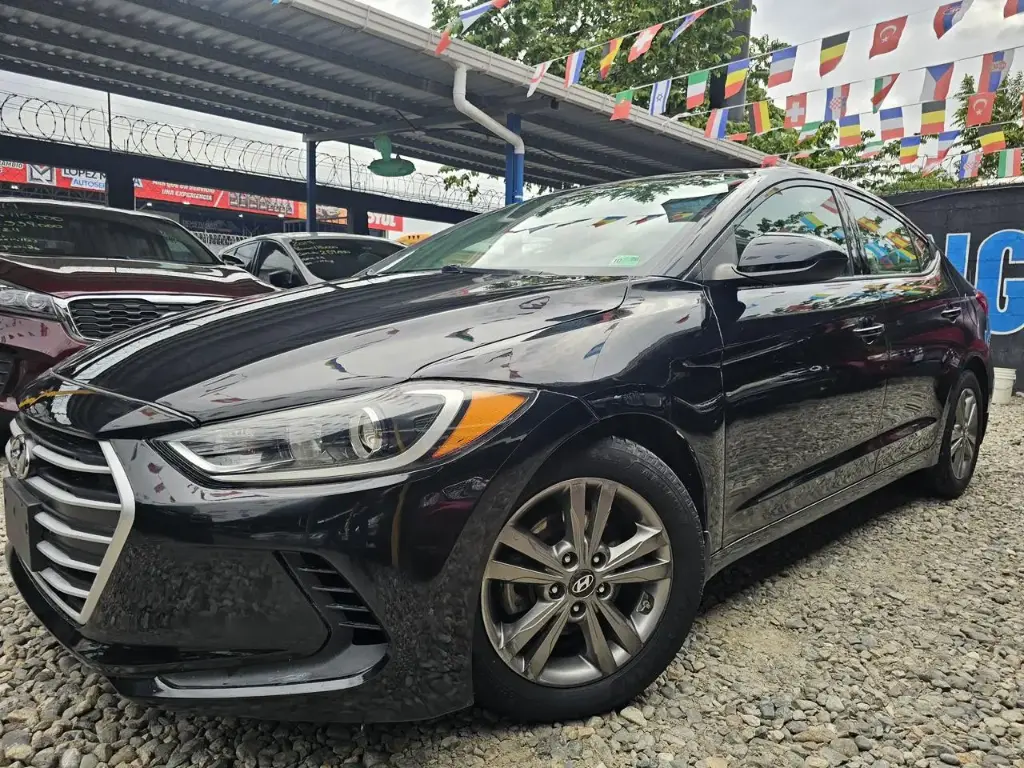 Hyundai Elantra Negro 2017 Automatico