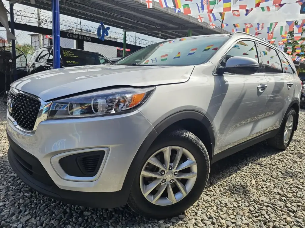 Kia Sorento Plateado 2016 Automatico