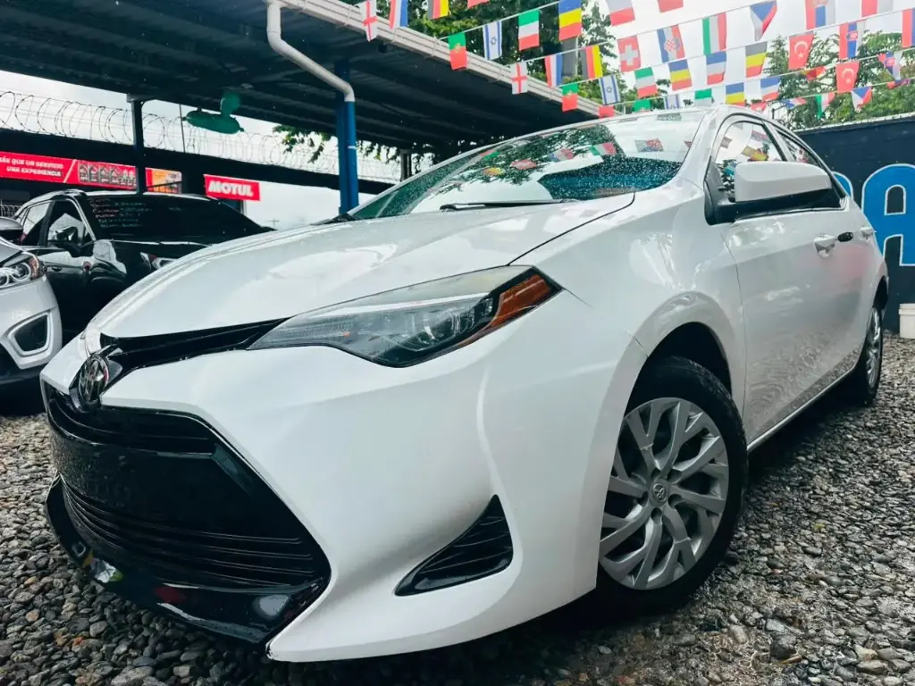 Toyota Corolla Blanco 2019 Automatico