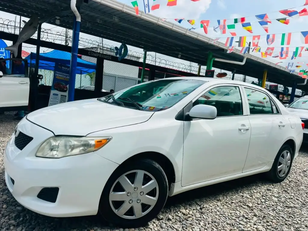 Toyota Corolla Blanco 2010 Automatico