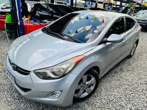 [HAQ5316] Hyundai Elantra  Plateado 2013 Automatico
