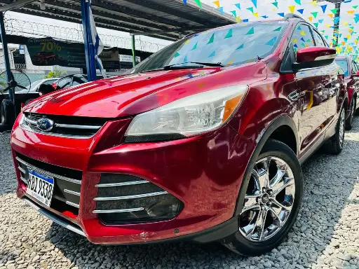 [HBI9338] Ford Escape Rojo 2013 Automatico