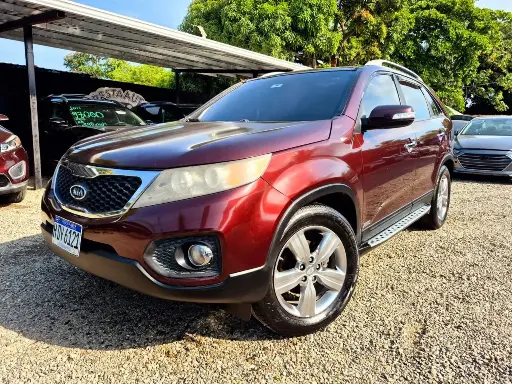 [HDY6121] Kia Sorento 2012 Marron