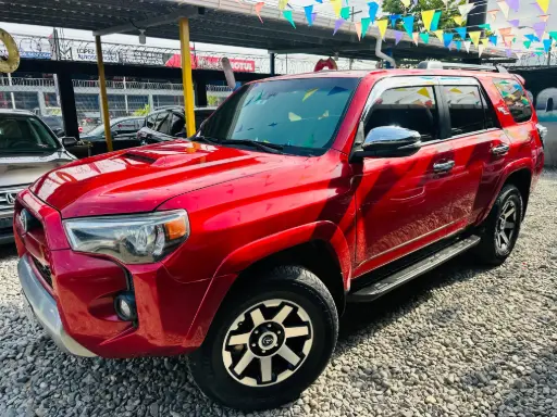 [HDX7678] Toyota 4Runner Rojo 2021 Automatico