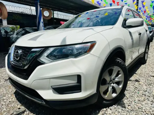 [JAV9918] Nissan Rogue 4x4 Blanco 2017 Automatico