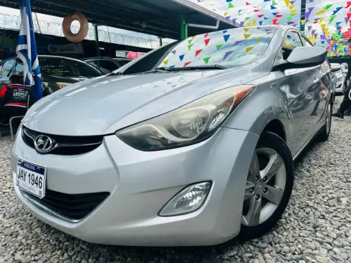 [JAY1946] Hyundai Elantra Plateado 2012 automatico