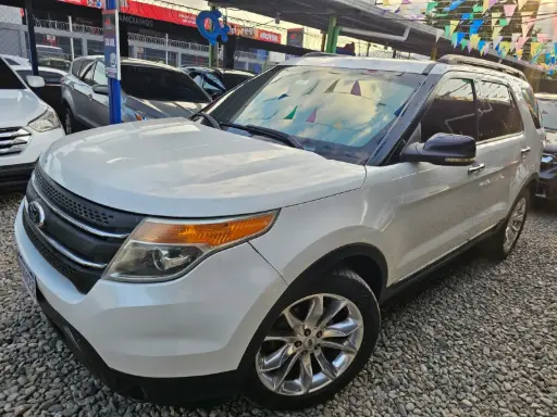 [HDO8238] Ford Explorer Blanco 2013 Automatico