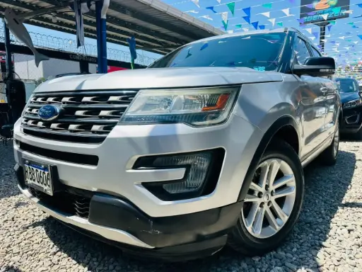 [HBB0606] Ford Explorer Plateado 2017 Automatico