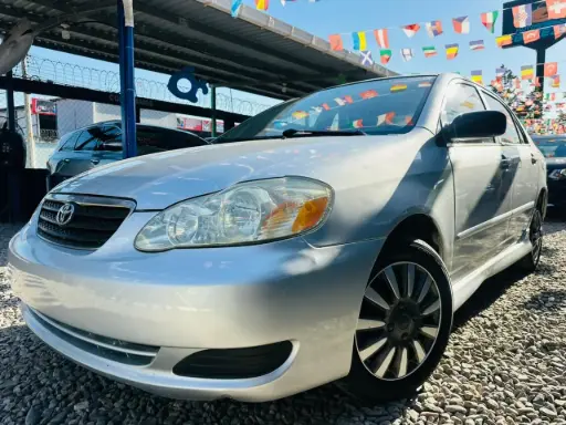 [JDL4205] Toyota Corolla Plateado 2005 Automatico