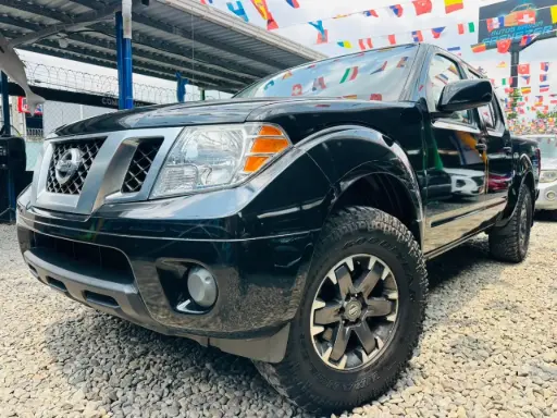 [JDJ2607] Nissan Frontier Negro 4x4 2019 Automatico