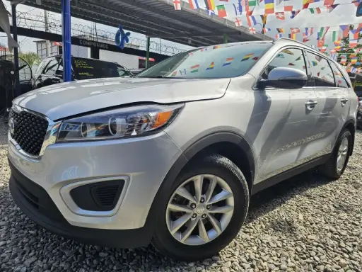 [JDO8025] Kia Sorento Plateado 2016 Automatico
