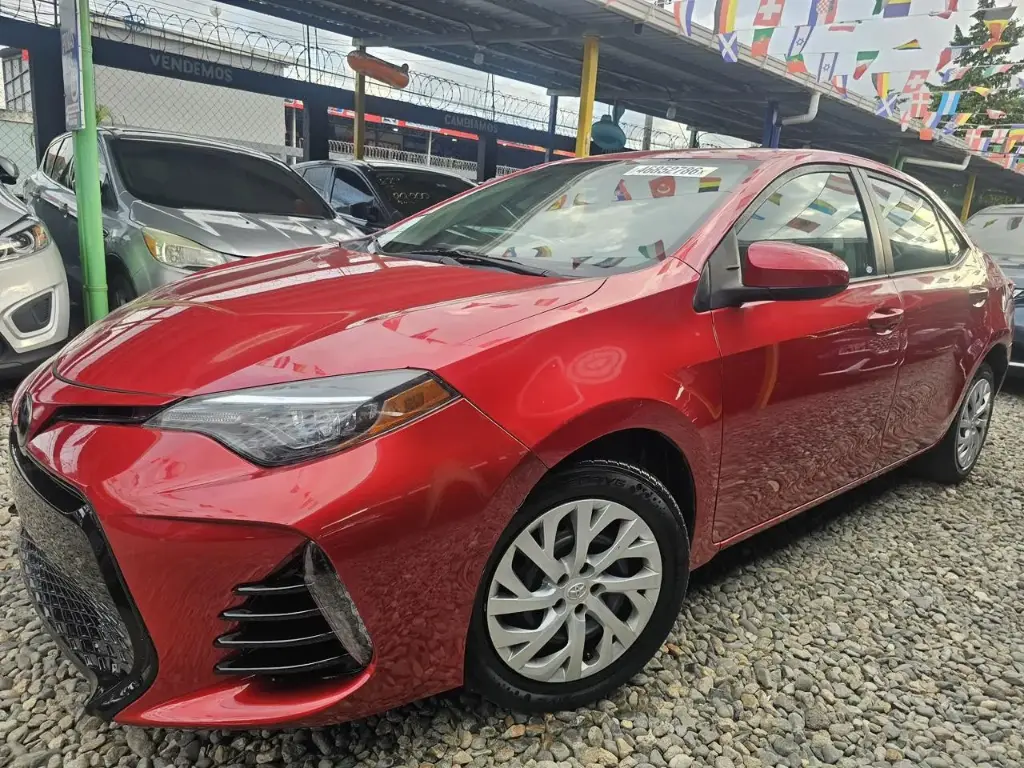 Toyota Corolla Rojo 2019 Automatico