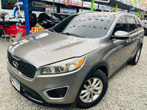 [HBI5719] Kia Sorento  Gris 2016 Automatica